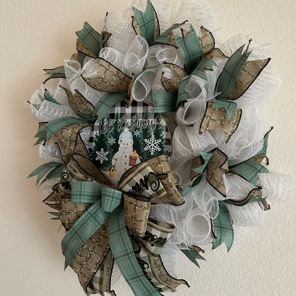 Christmas Wreath - Picture 2 of 5